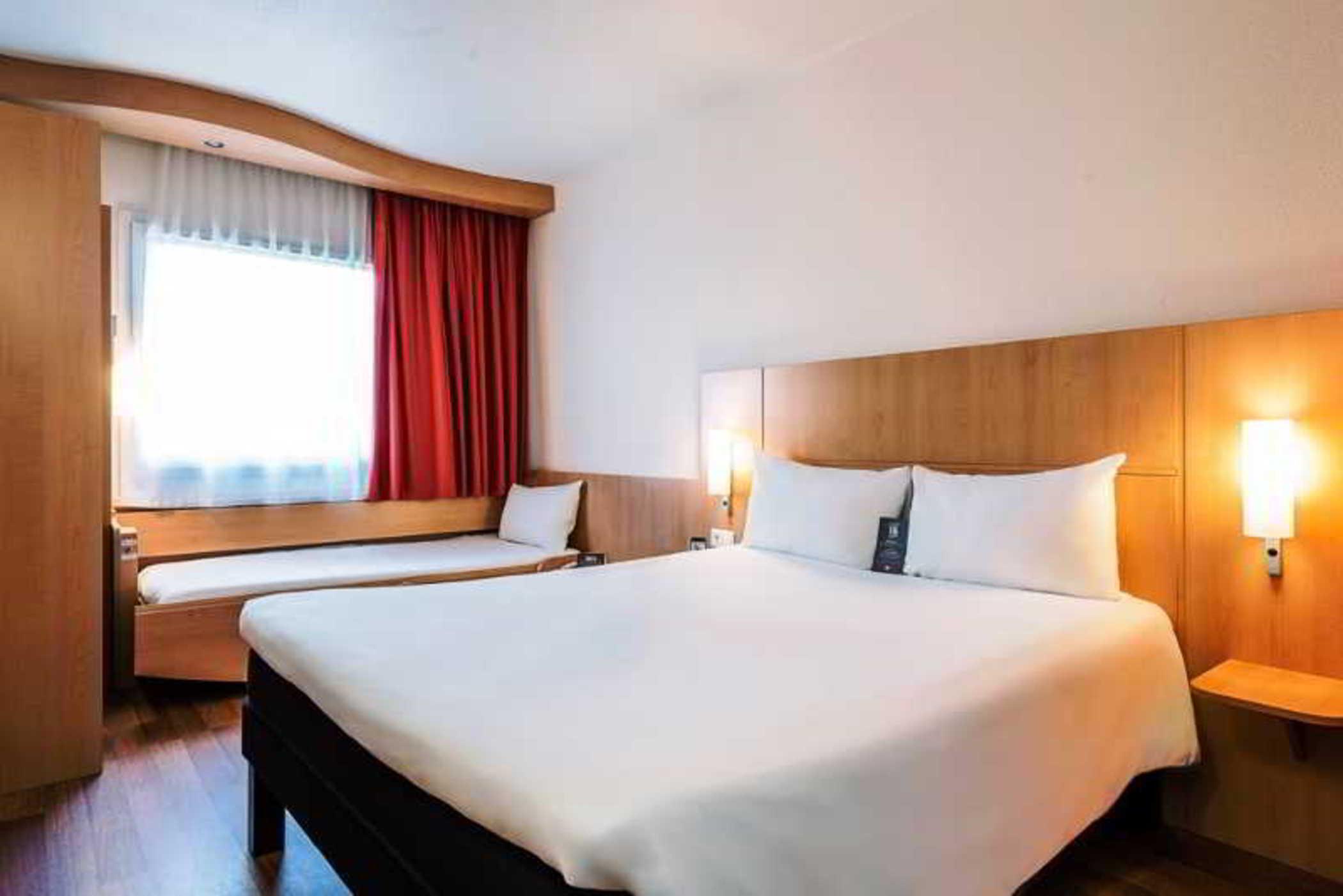 Ibis Madrid Calle Alcala Εξωτερικό φωτογραφία
