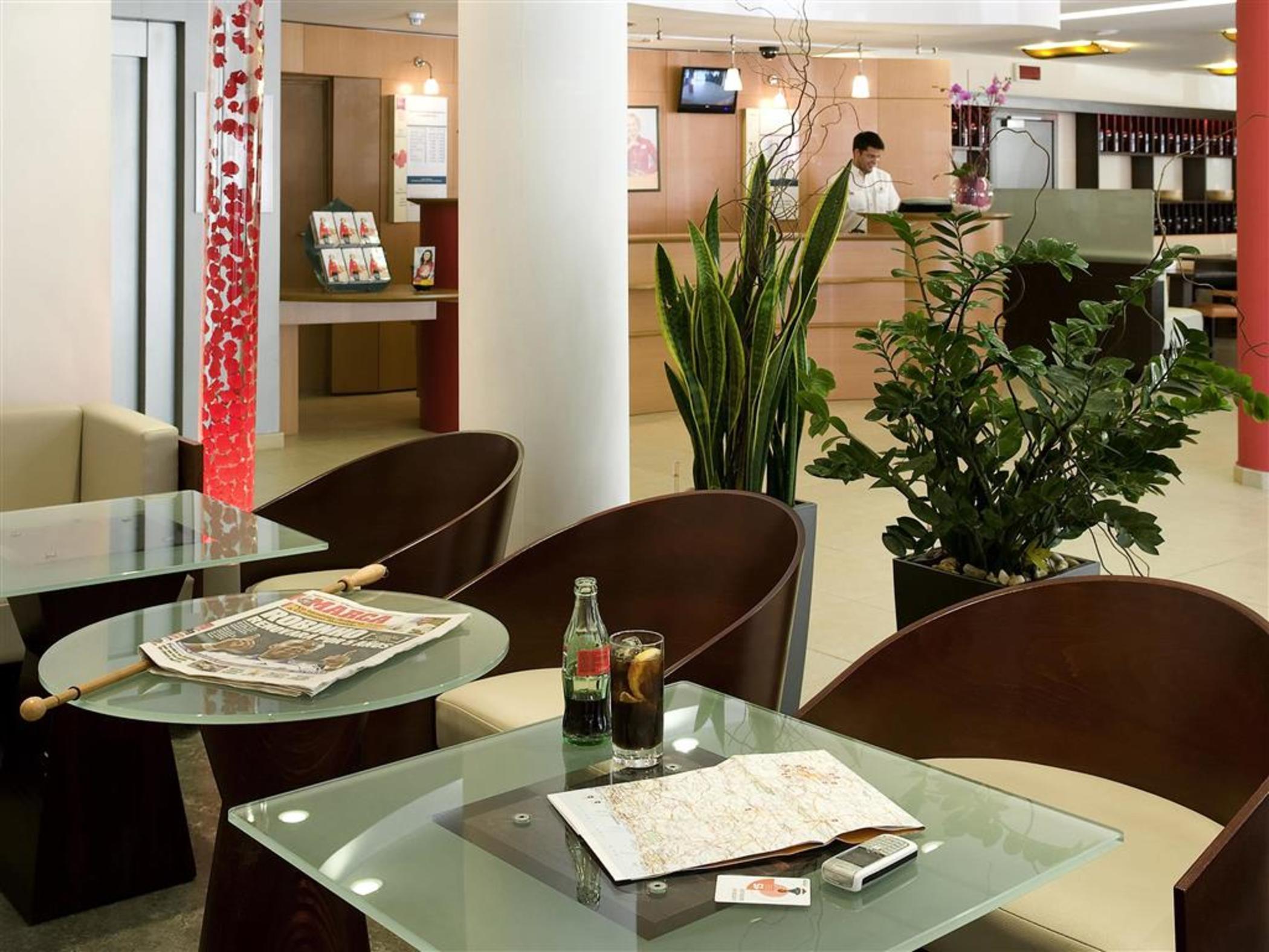 Ibis Madrid Calle Alcala Εξωτερικό φωτογραφία